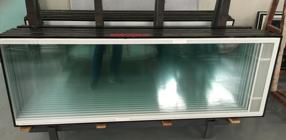 안뜰 문 열 절연제 OEM를 위한 유리제 편평한 모양 장님 사이 25.4mm 장님